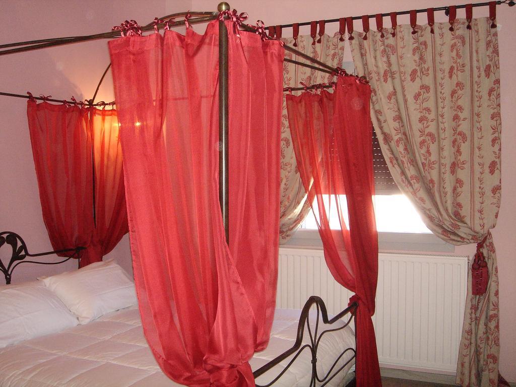 Les Caselles De Marie Aumelas Εξωτερικό φωτογραφία